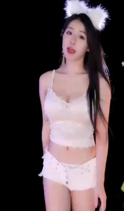 斗鱼 小深深儿