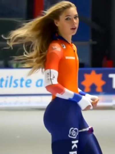 Jutta Leerdam- Dutch speedskater/hottie
