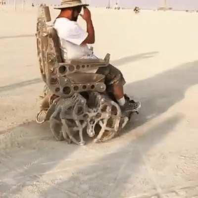 The aracno chair