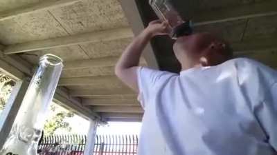 Man smokes the world&rsquo;s hottest pepper from a bong and temporarily goes blind