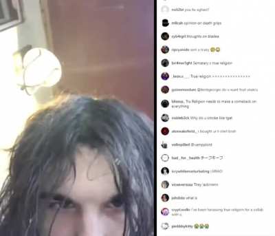 😭