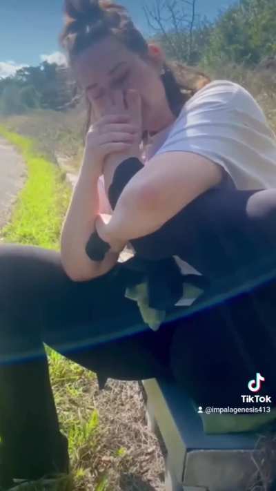 Tasting &amp;amp; smelling my hot feet on the road 