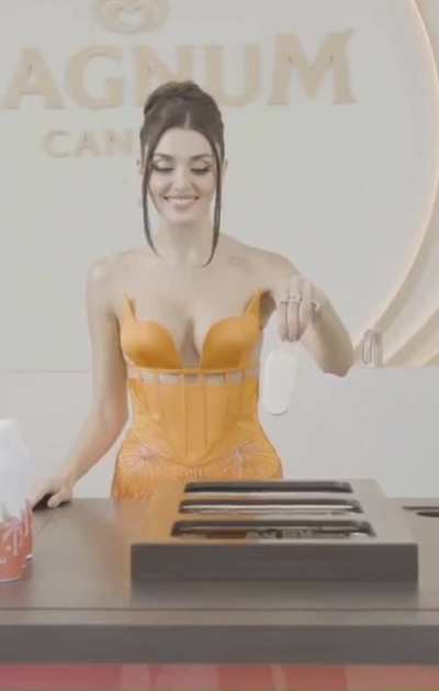 Hande Er&ccedil;el
