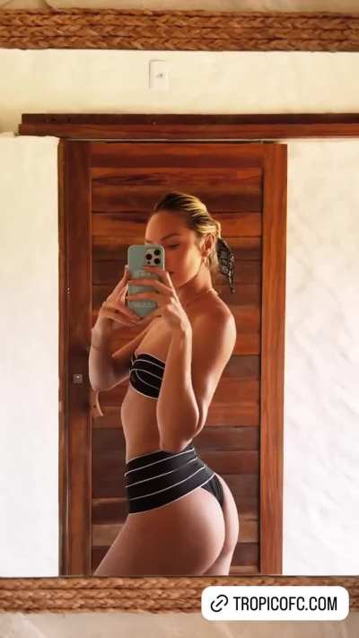 Mirror selfie