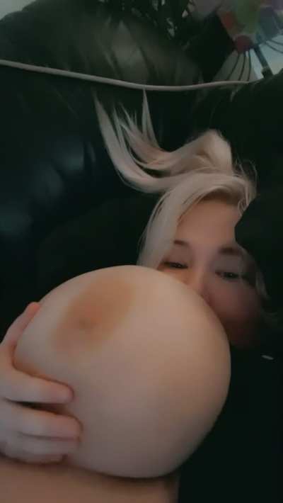 Head comparison. Seeing as you liked the photo so much I added the little vid. ;)