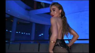 She looks like a fucking pornstar