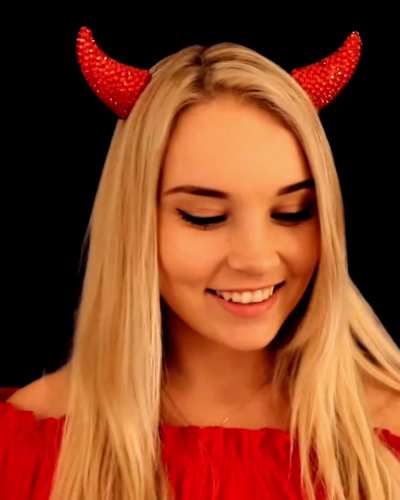 Darling, "You know you love me"