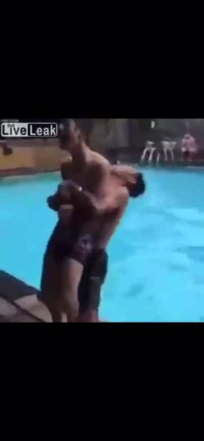 This time the kid doing the suplex gets the full neck experience