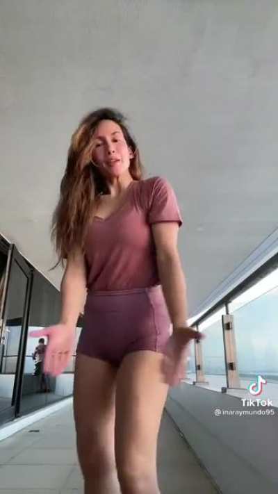 Ina Raymundo
