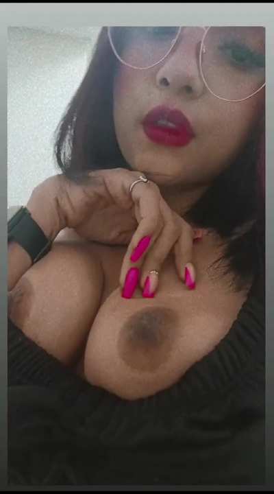 Latina cam girl