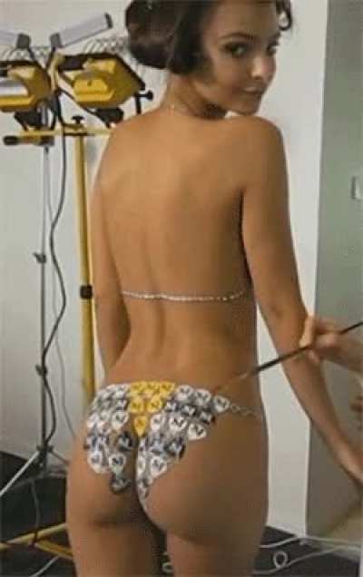 Paint my knockers