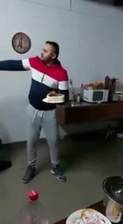 Vodka+Russians+Cake = a regular moment