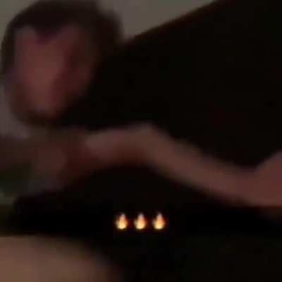 El wey no oy&oacute; la canci&oacute;n? O es pendejo? Jaja