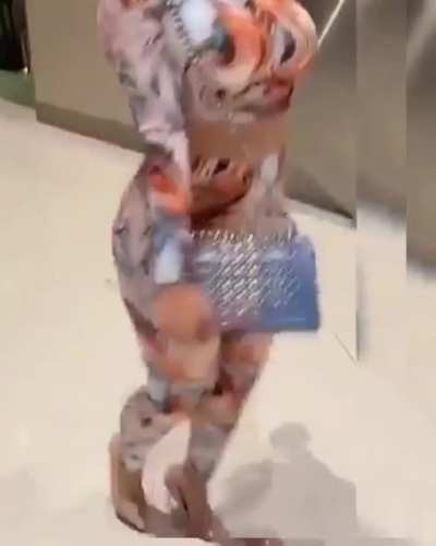 Walkin like a bad b...