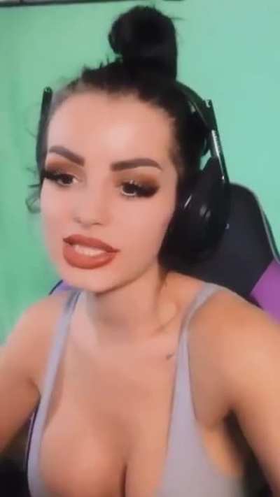 Paige😍