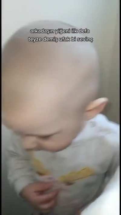 auntie getting a lil excited when her nephew says "aunt"