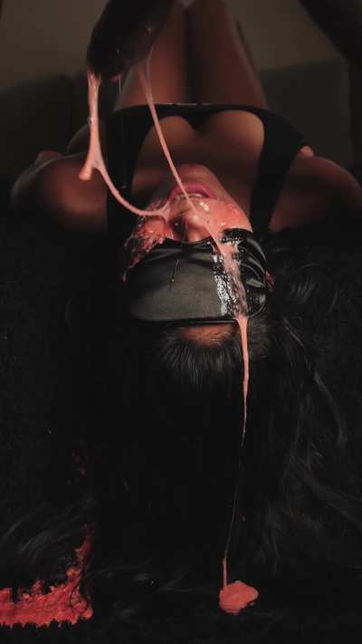 Name a nastier slut