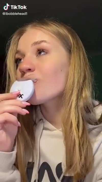 🤤