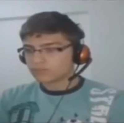 😐
