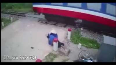 Bro didn&rsquo;t hear the train