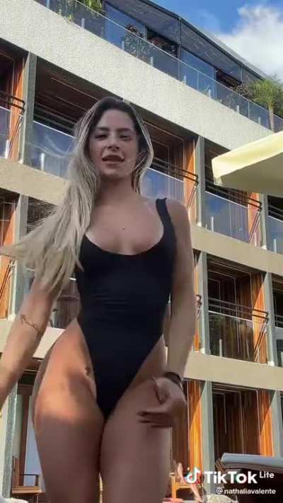 Nathalia Valente