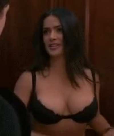 Salma Hayek’s bouncing titties