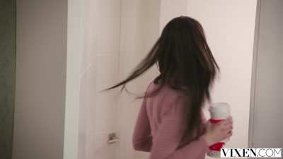 Eva Lovia creampie