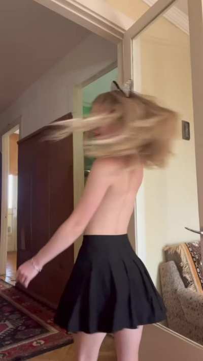 this skirt is suitable for going to college