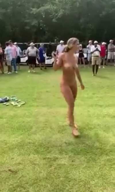 Being naked improves her swing&hellip; so she says