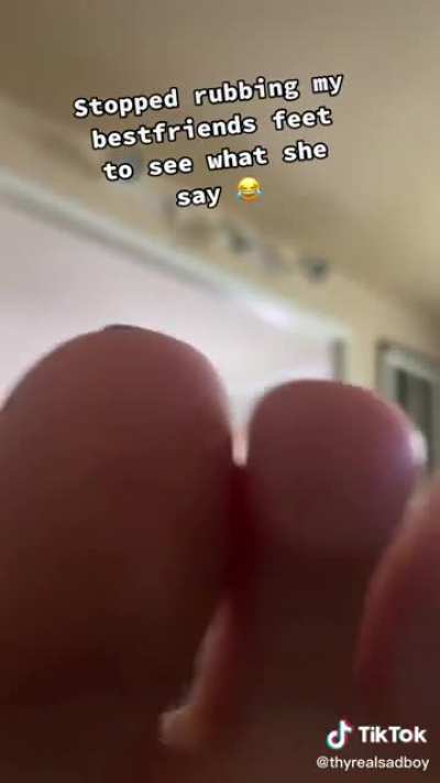Close up!! TikTok Soles feet
