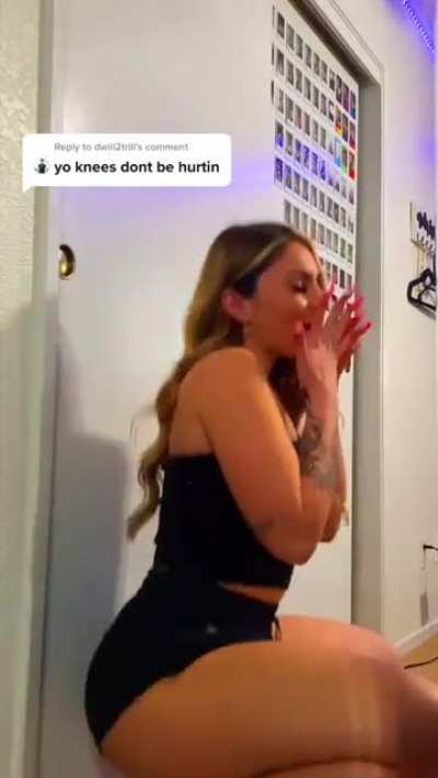 Knees used to it
