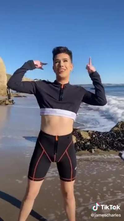 He Can Get It On The Beach 😩