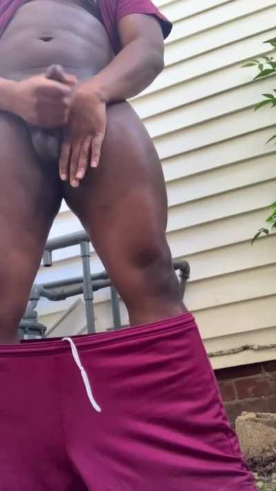 Never thought I&rsquo;d be one to jerk outside but is there any better way