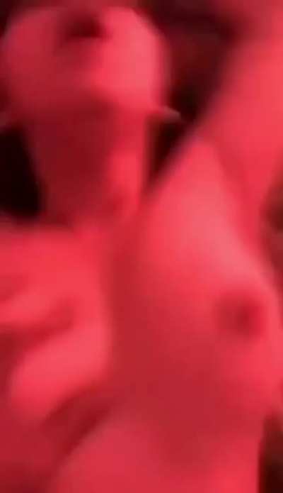 Here&rsquo;s something I filmed last month I think?, but anyway, I&rsquo;m moving away next week :(, so if there&rsquo;s any last demands from me physically while I&rsquo;m here, hmu, oh I also have to state this now, I&rsquo;m straight, sorry to my gay homies