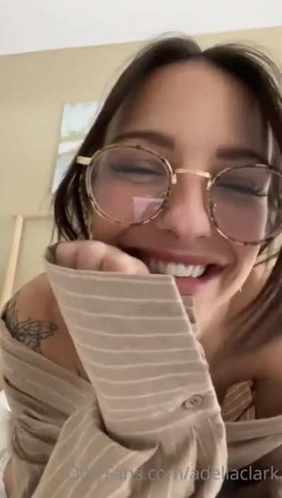 Adelia video