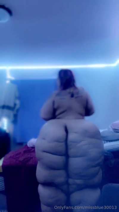 Curvy  ssbbw