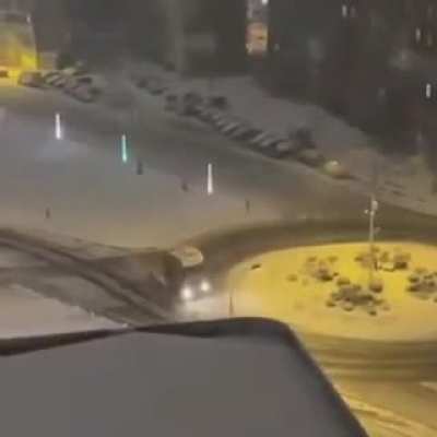 i hope hilow will have a winter special episode where they take the tacos drifting around in the snow