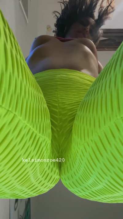 Will you die a happy man if this is the last thing you see [OC]