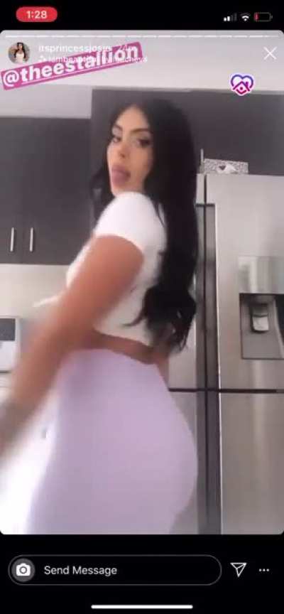 😏