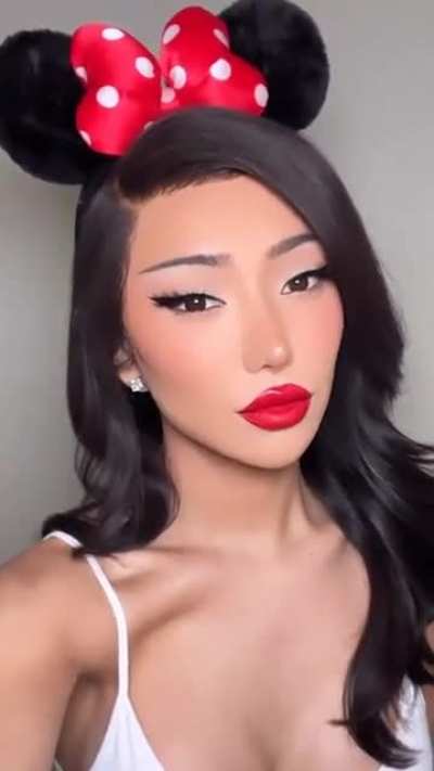 💋
