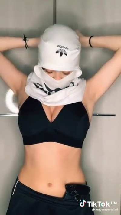 Cute face and Nice tits