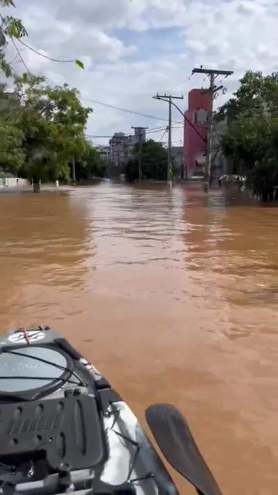 Opera&ccedil;&atilde;o Especial do Exercito em Porto Alegre - Bra&ccedil;o Forte e M&atilde;o Amiga