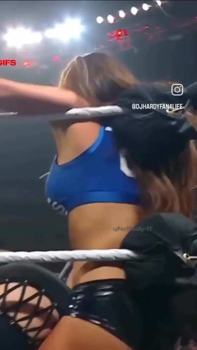 Nikki Bella