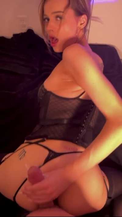 i made him cum on my ass and then i put it back in my pussy :)