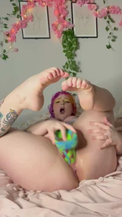 I luv uncut cocks and uncut dildos! (M Archer)
