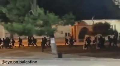 Dozens of Israeli soldiers stormed Al Aqsa mosque and attacked worshippers in its yards
