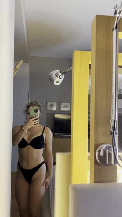 need a stepdad who catches me like that&hellip;