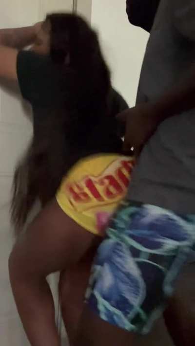 Juicy ass 🍬🍑🤎