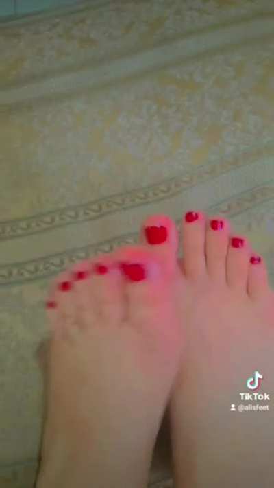 beautiful toes🤭&hearts;️