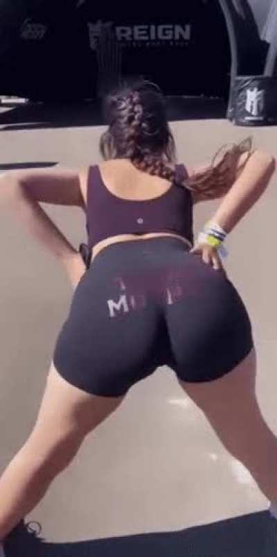 I&rsquo;m rock hard for Camila&rsquo;s fat ass 🥵😩